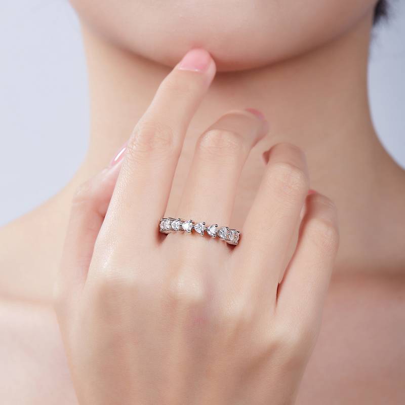 Heart shaped full body ring S925 silver plated platinum moissanite diamond women's ring 2.0 carats D-grade